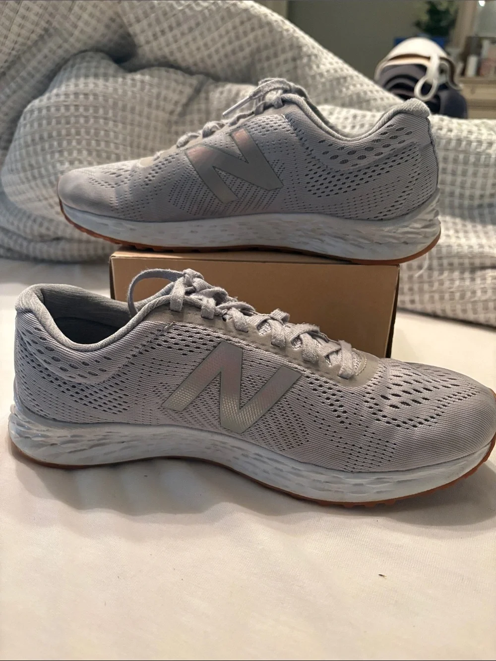 New Balance Women's Gray Lace-Up Running Shoes Arishi Fresh Foam